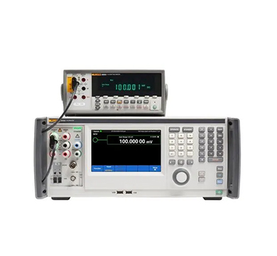 Fluke 5530A マルチプロダクト校正器の修理