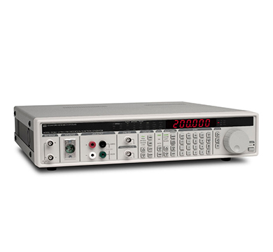 中古 Stanford Research Systems DS360 超低歪率ファンクションジェネレータ
