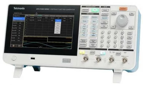 中古 Tektronix AFG3102C 信号発生器