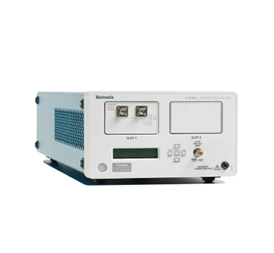 Tektronix 8シリーズ サンプリング・オシロスコープ TSO820 修理